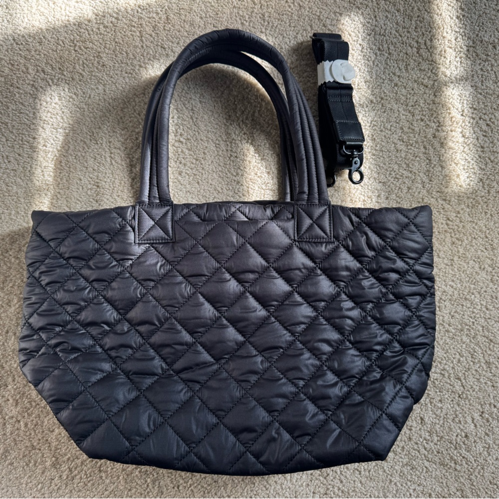 Quince Transit Quilted Carry-All Tote - Picture 2 of 4